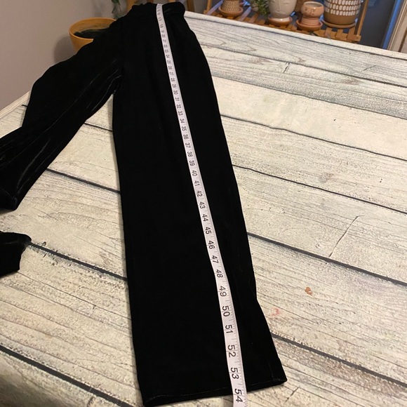 Express black velvet low cut front and back shirt sleeve jumpsuit. 00 - Picture 11 of 13